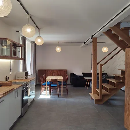 Apartament Trafo Base Camp
